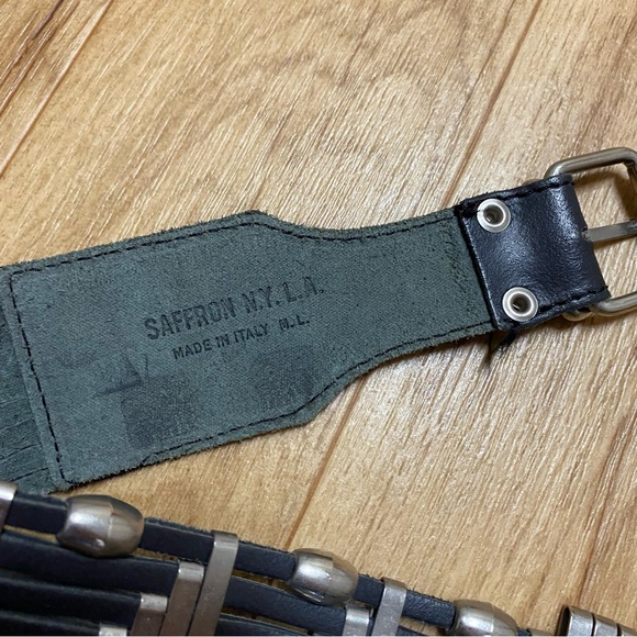 Leather and Silver Conch Waist Belt Made In Italy Southwest Western Saffron N.Y - Picture 3 of 6
